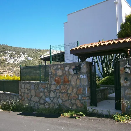 Peaceful Space In Torba *